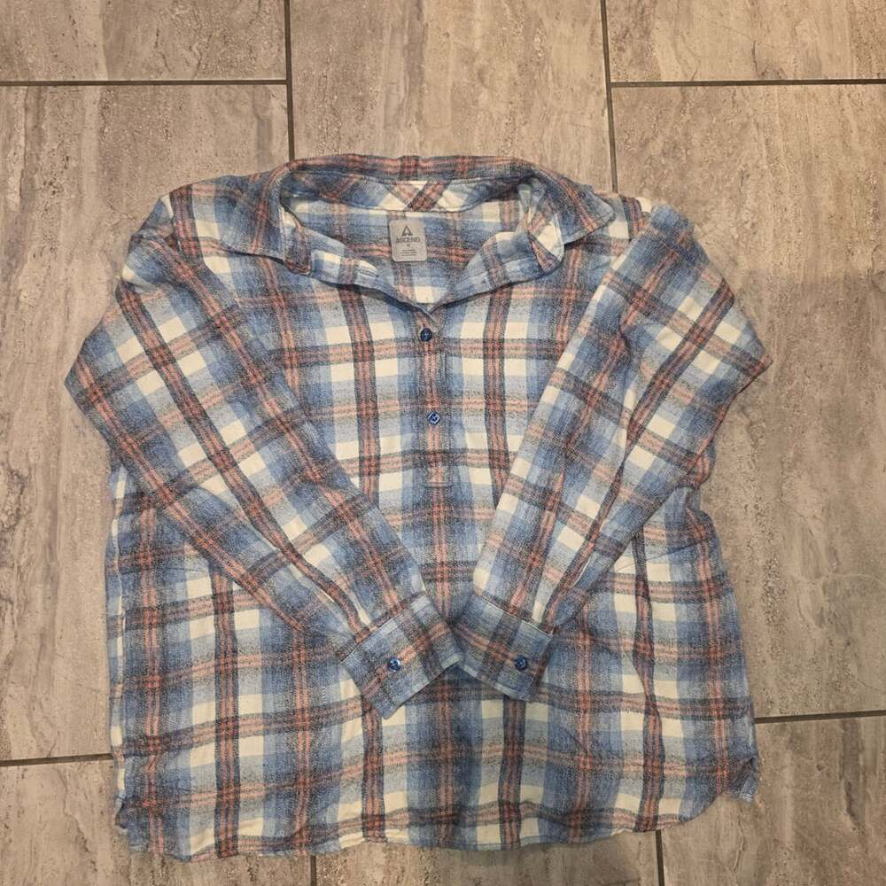Ascend Plaid Flannel Shirt Size M Blue Red White Long Sleeve